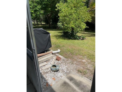 Welcome To Stuart Florida ,Perfect Location! 1 Bedroom 1 Bath on Monterey Yacht and Country Club in Florida - for sale on GolfHomes.com, golf home, golf lot