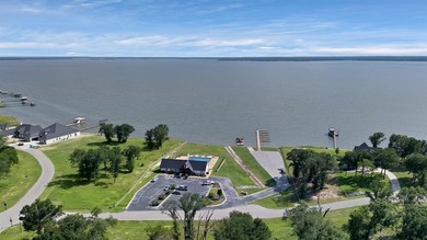 MOTIVATED SELLERS!! Experience the luxurious lake living this on Cedar Creek Country Club in Texas - for sale on GolfHomes.com, golf home, golf lot