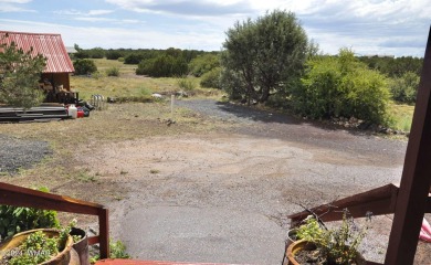 Beautiful 3BD/2BA home in the White Mountain Lakes area (short on Silver Creek Golf Club in Arizona - for sale on GolfHomes.com, golf home, golf lot