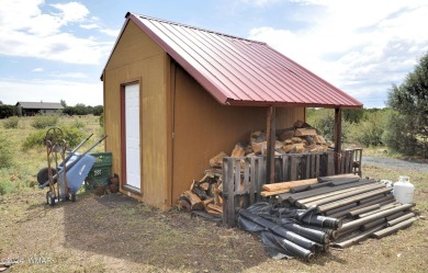 Beautiful 3BD/2BA home in the White Mountain Lakes area (short on Silver Creek Golf Club in Arizona - for sale on GolfHomes.com, golf home, golf lot