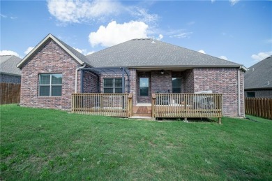 Come home to the versatility of this open and split floor plan on Stonebridge Meadows Golf Club in Arkansas - for sale on GolfHomes.com, golf home, golf lot
