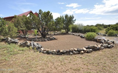 Beautiful 3BD/2BA home in the White Mountain Lakes area (short on Silver Creek Golf Club in Arizona - for sale on GolfHomes.com, golf home, golf lot