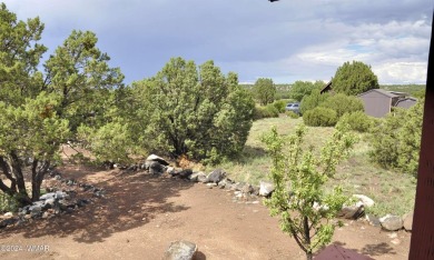 Beautiful 3BD/2BA home in the White Mountain Lakes area (short on Silver Creek Golf Club in Arizona - for sale on GolfHomes.com, golf home, golf lot