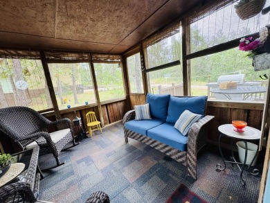 Welcome to your Lake Arrowhead getaway! This charming mobile on Sand Valley Golf Course in Wisconsin - for sale on GolfHomes.com, golf home, golf lot