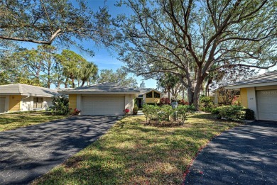 STUNNING LAKEFRONT VILLA - FULLY RENOVATED & MOVE-IN READY! on Plantation Golf and Country Club in Florida - for sale on GolfHomes.com, golf home, golf lot