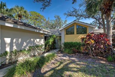 STUNNING LAKEFRONT VILLA - FULLY RENOVATED & MOVE-IN READY! on Plantation Golf and Country Club in Florida - for sale on GolfHomes.com, golf home, golf lot