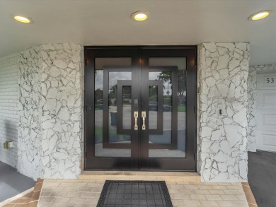 Spacious 3BR/2.5BA home in the prestigious Woodlands of Tamarac on Woodlands Country Club in Florida - for sale on GolfHomes.com, golf home, golf lot