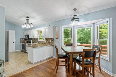 Motivated seller!! Updated & move-in ready! This 2,062 sq ft on Bella Vista Country Club - Highlands in Arkansas - for sale on GolfHomes.com, golf home, golf lot