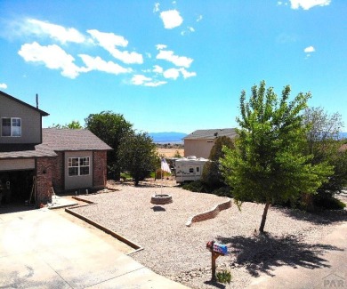 Beautiful Pueblo West Golf Course area 2 story home with 2588 on Desert Hawk At Pueblo West in Colorado - for sale on GolfHomes.com, golf home, golf lot