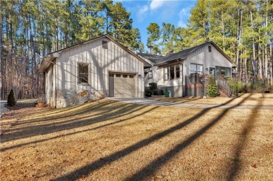 Charming Keowee Key Ranch Home on a Level corner lot with Lake on Keowee Key Golf and Country Club in South Carolina - for sale on GolfHomes.com, golf home, golf lot