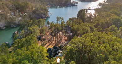 Charming Keowee Key Ranch Home on a Level corner lot with Lake on Keowee Key Golf and Country Club in South Carolina - for sale on GolfHomes.com, golf home, golf lot