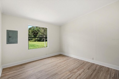 SELLER MOTIVATED. SELLER WILL REPLACE ROOF WITH REASONABLE OFFER on Zellwood Station Country Club in Florida - for sale on GolfHomes.com, golf home, golf lot