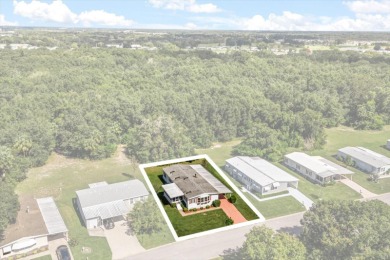 SELLER MOTIVATED. SELLER WILL REPLACE ROOF WITH REASONABLE OFFER on Zellwood Station Country Club in Florida - for sale on GolfHomes.com, golf home, golf lot