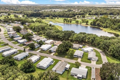 SELLER MOTIVATED. SELLER WILL REPLACE ROOF WITH REASONABLE OFFER on Zellwood Station Country Club in Florida - for sale on GolfHomes.com, golf home, golf lot