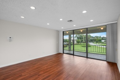 Welcome To Turtle Creek! This Spacious Second-Floor Condo Offers on Turtle Creek Club in Florida - for sale on GolfHomes.com, golf home, golf lot