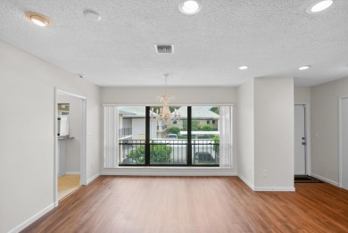 Welcome To Turtle Creek! This Spacious Second-Floor Condo Offers on Turtle Creek Club in Florida - for sale on GolfHomes.com, golf home, golf lot