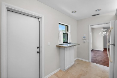 Welcome To Turtle Creek! This Spacious Second-Floor Condo Offers on Turtle Creek Club in Florida - for sale on GolfHomes.com, golf home, golf lot