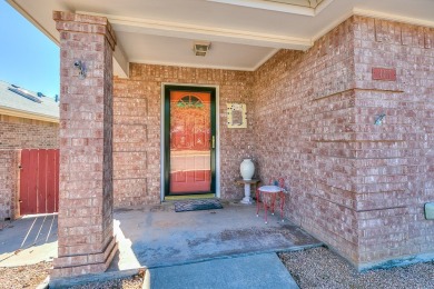 Well-Maintained Twin Oaks Patio Home Welcome to this charming on Bentwood Country Club in Texas - for sale on GolfHomes.com, golf home, golf lot