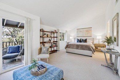 End-unit townhome overlooking the 14th fairway of Sharon Heights on Sharon Heights Golf and Country Club in California - for sale on GolfHomes.com, golf home, golf lot