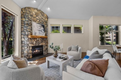 Rare Single Level Broken Top townhome with beautiful 18th on Broken Top Club in Oregon - for sale on GolfHomes.com, golf home, golf lot