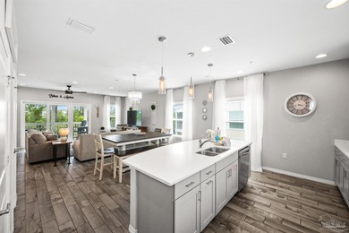 Beautifully furnished 3BR/2.5BA end-unit townhome in the gated on Lost Key Golf Club in Florida - for sale on GolfHomes.com, golf home, golf lot