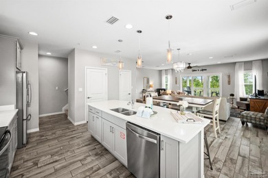 Beautifully furnished 3BR/2.5BA end-unit townhome in the gated on Lost Key Golf Club in Florida - for sale on GolfHomes.com, golf home, golf lot