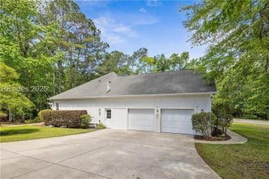 Charming Lowcountry home nestled on a corner lot at the end of a on Crescent Pointe Golf Club in South Carolina - for sale on GolfHomes.com, golf home, golf lot
