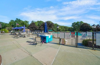 Bright and spacious Carlton unit now available in sought-after on Blue Ridge Golf Club in New York - for sale on GolfHomes.com, golf home, golf lot