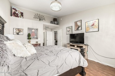 Welcome to this charming townhome featuring 2 bedrooms and a on Westbrook Village Golf Club in Arizona - for sale on GolfHomes.com, golf home, golf lot