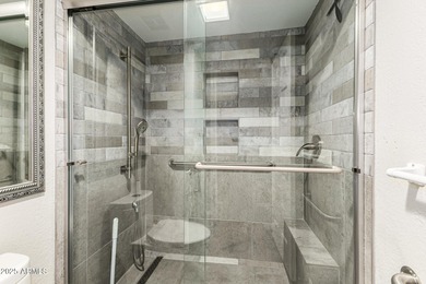 Welcome to this charming townhome featuring 2 bedrooms and a on Westbrook Village Golf Club in Arizona - for sale on GolfHomes.com, golf home, golf lot