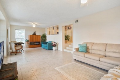 Sprawling 3998 sq ft hilltop home offers panoramic views of Lake on Horseshoe Bay Private Golf Course in Texas - for sale on GolfHomes.com, golf home, golf lot