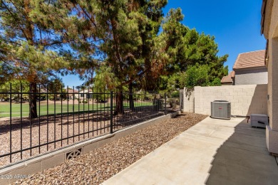 Beautiful patio home in the gated golf community of Ravenswood! on Raven Golf Club At South Mountain in Arizona - for sale on GolfHomes.com, golf home, golf lot