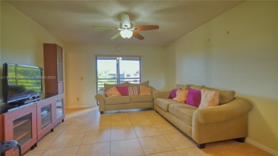 2/2 condo in Sunrise lakes Phase 4. This unit is situated in a on Sunrise Lakes Phase IV Golf Course in Florida - for sale on GolfHomes.com, golf home, golf lot