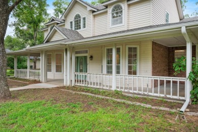 Welcome to this spacious home in the gated community of Pecan on Pecan Plantation Country Club in Texas - for sale on GolfHomes.com, golf home, golf lot