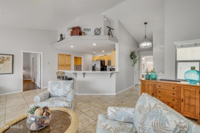 Beautiful Townhome in Sought-After Apache Wells II! Welcome to on Apache Wells Country Club in Arizona - for sale on GolfHomes.com, golf home, golf lot