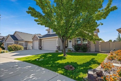 Very nice and well maintained home on Red Hawk Golf Course - on Hunters Point Golf Club in Idaho - for sale on GolfHomes.com, golf home, golf lot