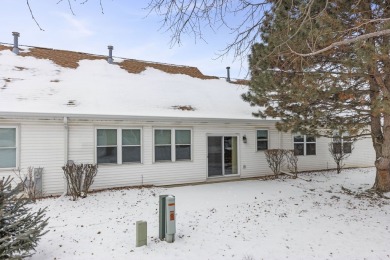 Wonderful 2-Bedroom, 2-Bathroom Ranch Townhome in Carillon's 55+ on The Links at Carillon in Illinois - for sale on GolfHomes.com, golf home, golf lot