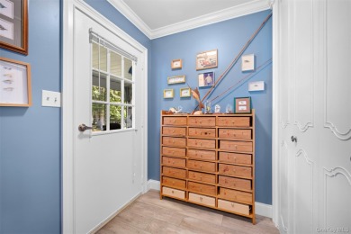 Move right into this beautiful 2-bedroom, 1-bathroom end-unit on Leisure Village Golf Course in New York - for sale on GolfHomes.com, golf home, golf lot