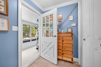 Move right into this beautiful 2-bedroom, 1-bathroom end-unit on Leisure Village Golf Course in New York - for sale on GolfHomes.com, golf home, golf lot