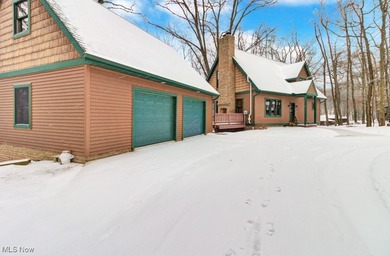 Custom Lake Mohawk stunner! This beautiful 3-bedroom, 3 full on Lake Mohawk Golf Club in Ohio - for sale on GolfHomes.com, golf home, golf lot