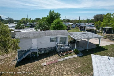 Welcome Snowbirds or Permanent Residents, 1 bedroom, 1 bath with on Glen Lakes Country Club in Florida - for sale on GolfHomes.com, golf home, golf lot
