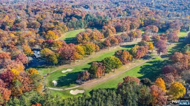 Welcome to this Fairways at Bowling Green townhome that offers a on Bowling Green Golf Club in New Jersey - for sale on GolfHomes.com, golf home, golf lot