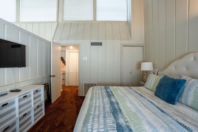 This FURNISHED Eden Isle townhome is right across the street on Red Apple Inn and Country Club in Arkansas - for sale on GolfHomes.com, golf home, golf lot