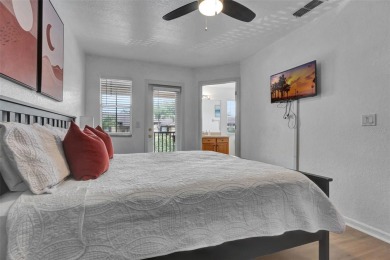 Welcome to your perfect Florida retreat! Just 30 minutes from on Highlands Reserve Golf Club in Florida - for sale on GolfHomes.com, golf home, golf lot