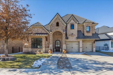 Exquisite home on the beautiful Tascosa Golf Course between on Tascosa Country Club in Texas - for sale on GolfHomes.com, golf home, golf lot