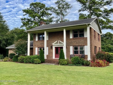 Spectacular home situated in the highly esteemed Brook Valley on Brook Valley Country Club in North Carolina - for sale on GolfHomes.com, golf home, golf lot