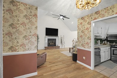 Welcome home to 29 Woodhill Place, tucked away on a quiet street on Houndslake Country Club in South Carolina - for sale on GolfHomes.com, golf home, golf lot