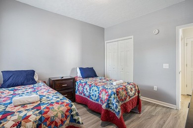 Beautifully updated 2 bed, 2 bath condo in the desirable River on River Oaks Golf Plantation  in South Carolina - for sale on GolfHomes.com, golf home, golf lot