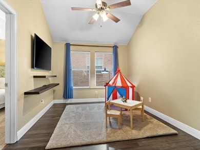 Beautiful floorplan in the highly desirable Woodbridge HOA! on Woodbridge Golf Club in Texas - for sale on GolfHomes.com, golf home, golf lot