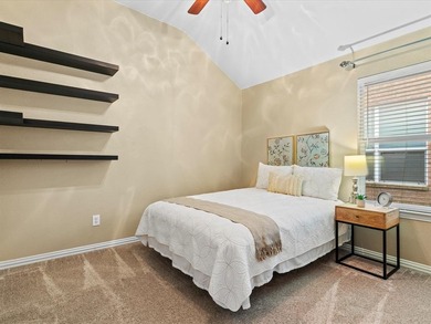 Beautiful floorplan in the highly desirable Woodbridge HOA! on Woodbridge Golf Club in Texas - for sale on GolfHomes.com, golf home, golf lot